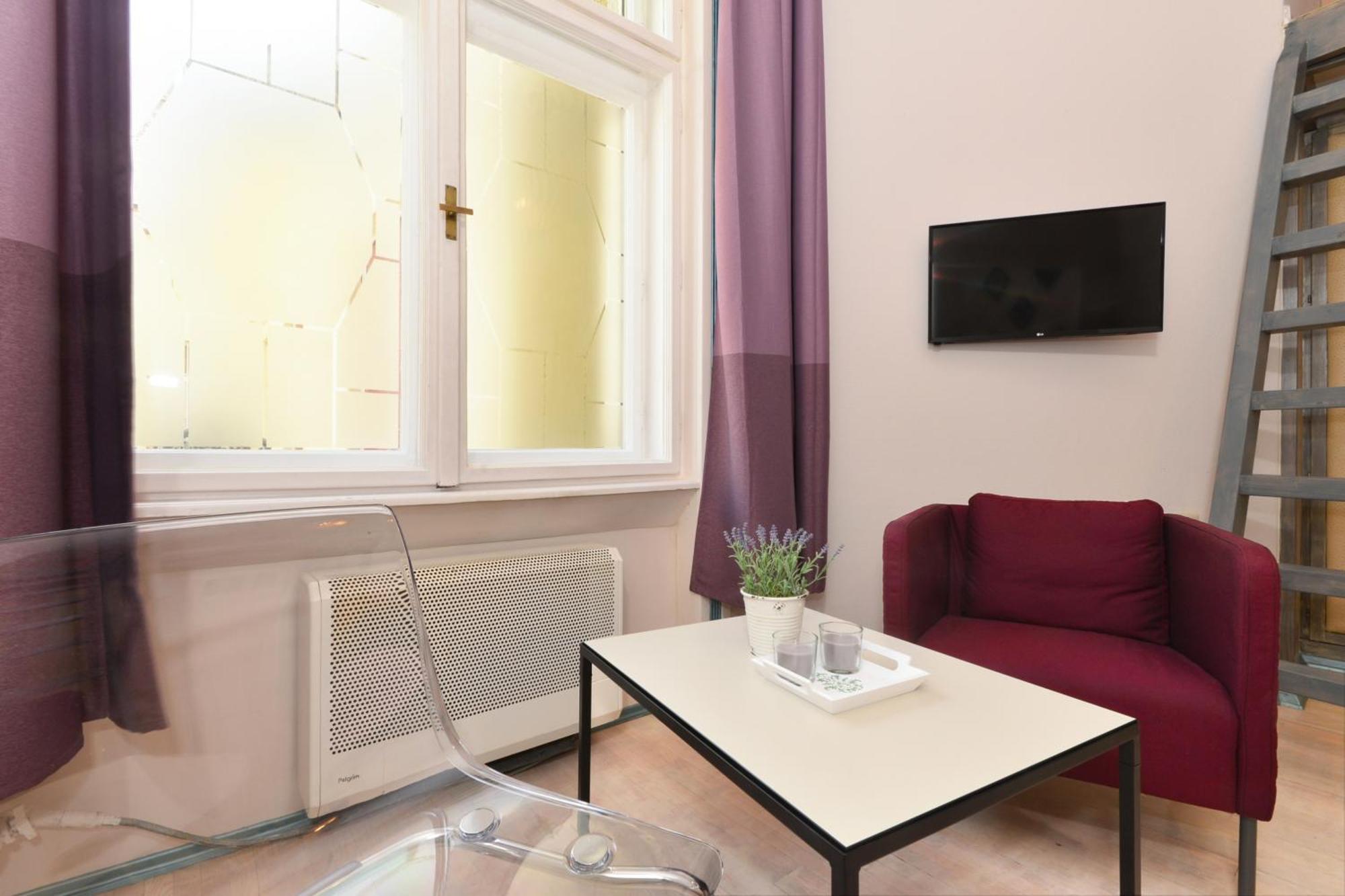 Purple Acacia A4 Apartman Budapest